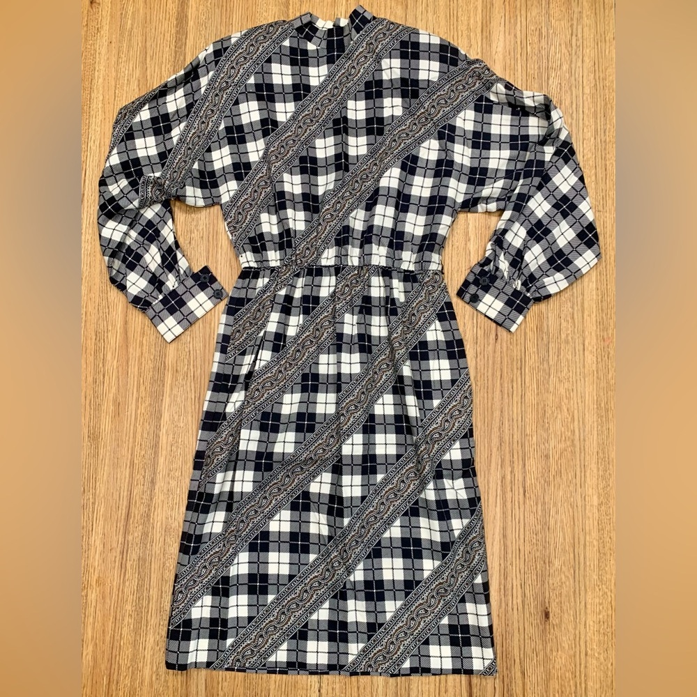 Vintage Adele Simpson- Lightweight Wool Dress - image 2